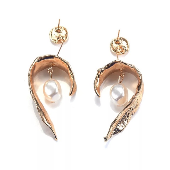 Zara Pearl Drop Leaf Gold Cocktail Trend Earrings - Picture 14 of 16